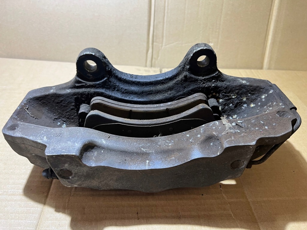 фото №8, Audi q7 4l супорт гальмівний лівий перед передній brembo 6 tłoczkowy 18zl