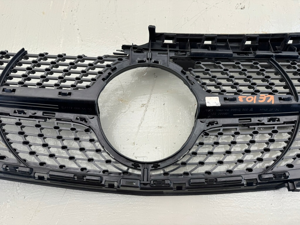 Mercedes cla w117 13-19r решётка радиатора решётка радиатора бампера перед передняя a1178880860 в Украине