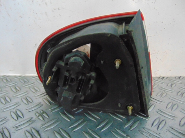 фото №2, Seat toledo лампа задняя правая