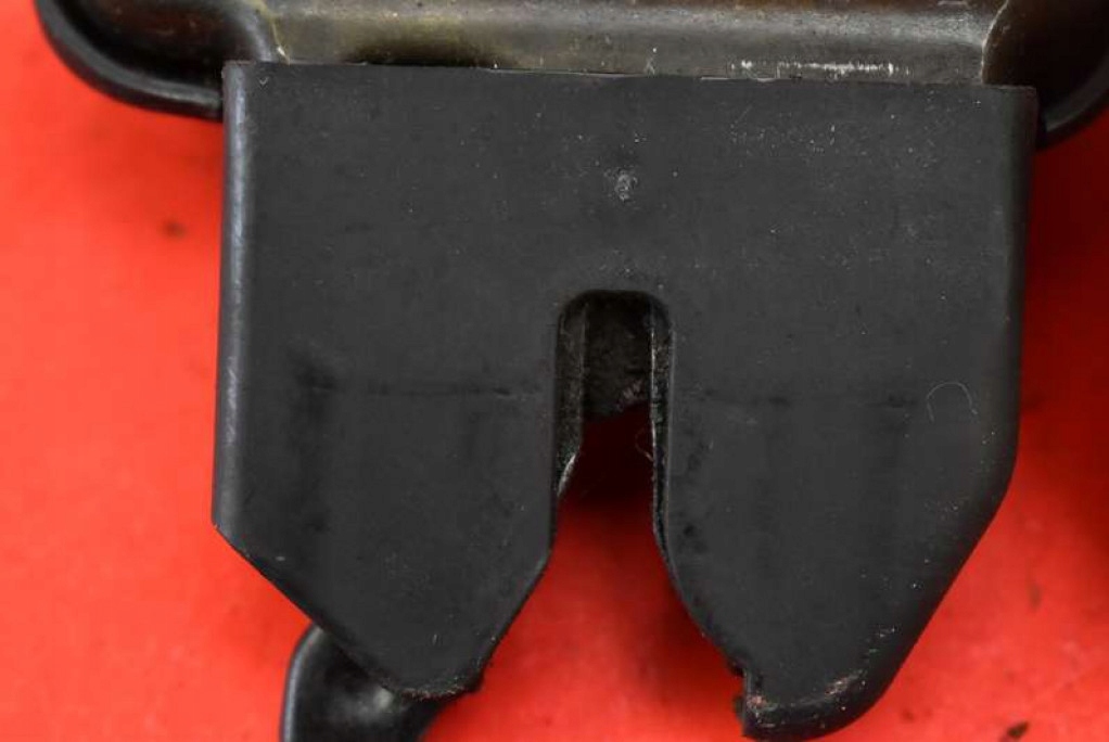 фото №7, Замок кришки задня багажника nissan maxima a33 sedan 00-05