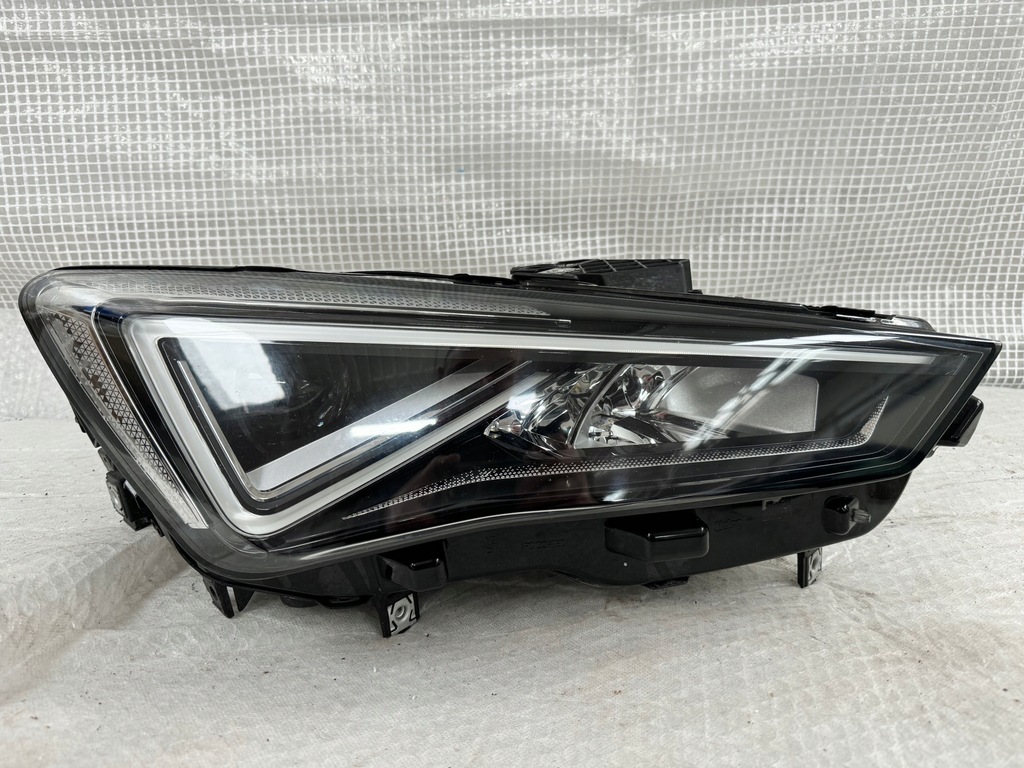 фото №1, Seat leon iv 4 правая лампа full led