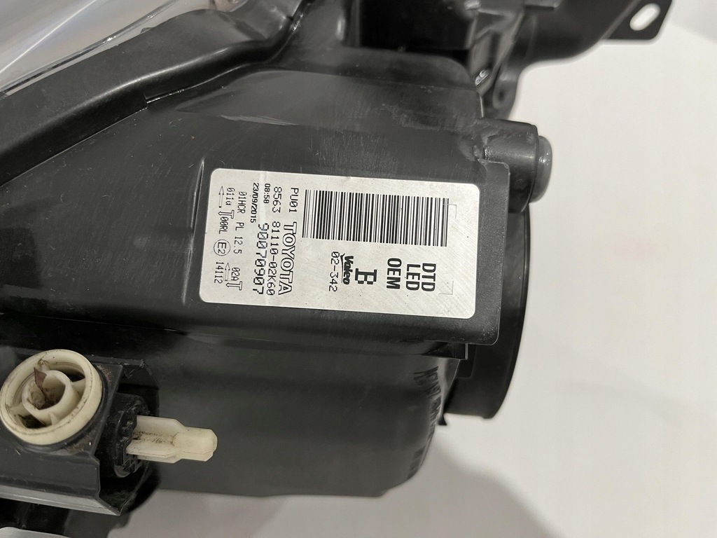 фото №10, Toyota auris ii lift e18 лампа правий перед full led 81110-02k60