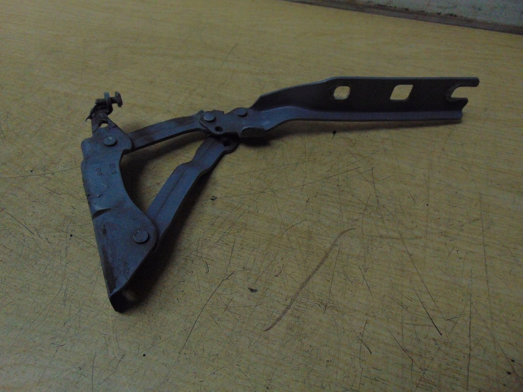 фото №8, Петля капот левый vw golf vi 5k0823301c la7w