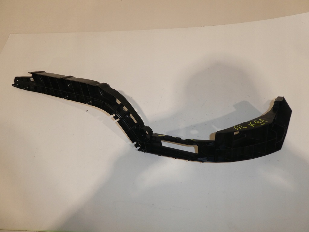 фото №1, Напрямна бампера правий задня vw passat b7 3af807394