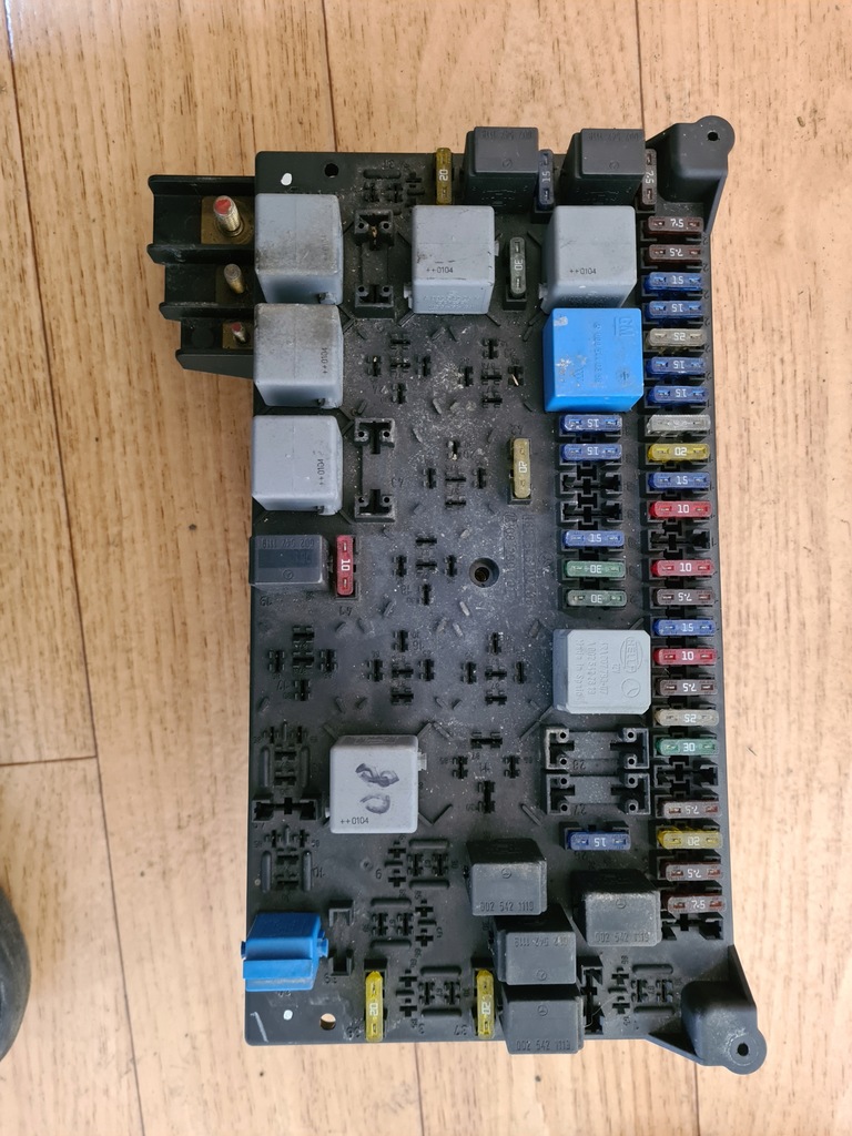 фото №1, Mercedes ml w163 коробка запобіжників