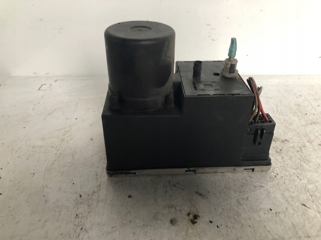 фото №1, Помпа замка центрального audi a3 8l 8l0862257l