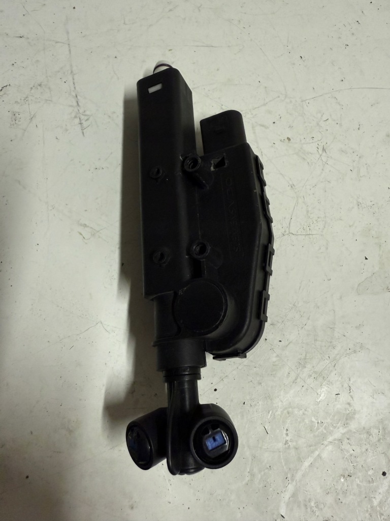 фото №1, Омивач лампи фара насадка audi a8 d3 4e0955965aa