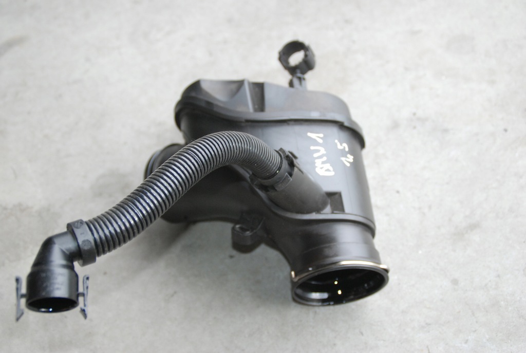 фото №5, Резонатор повітря bmw 1 f20 f21 116d 1.5d b37 15r