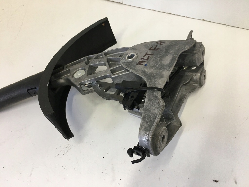 фото №12, Seat altea 5p рычаг тормоза ручного 5p0711461