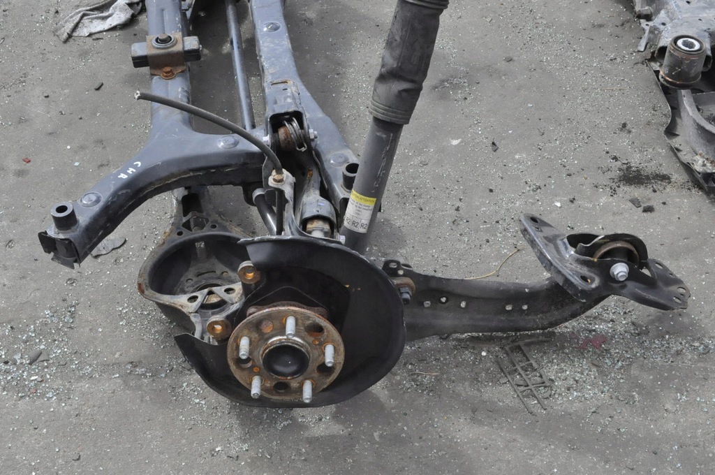 фото №8, Toyota c-hr 1.8 подвеска балка задняя