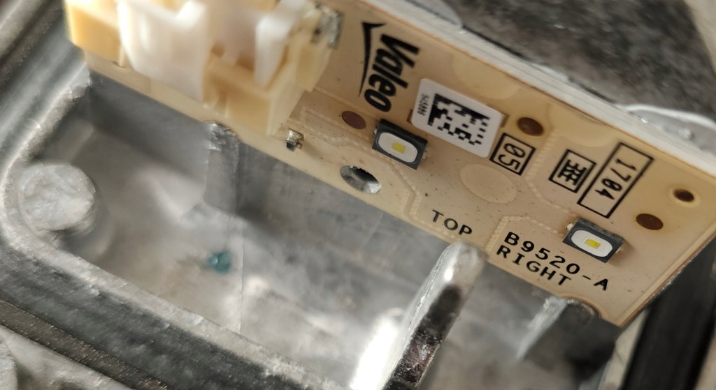 фото №8, Bmw x1 f48 модуль led лампы правый перед правая 7428792