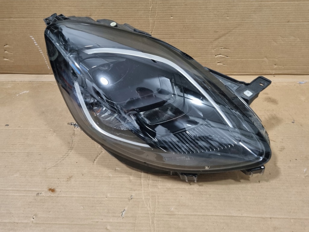 фото №1, Ford puma full led лампа передняя правая l1tb-13e014-gh