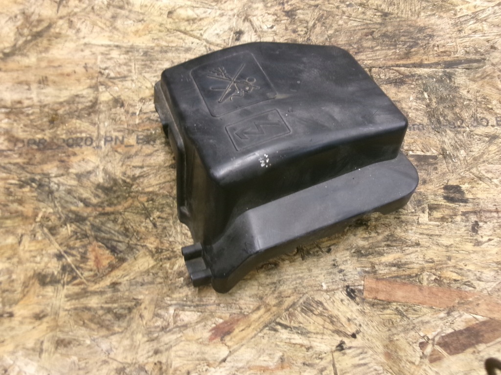 фото №1, Dacia lodgy крышка коробка предохранителей