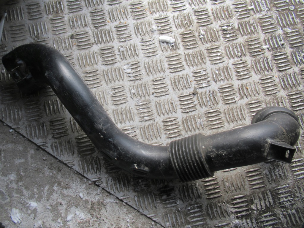 Купити Dacia duster ii рестайлінг  23 r. 1.3 tce труба повітрозабірник повітря 165558896r