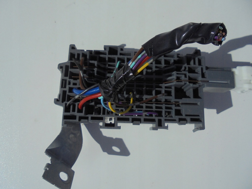 фото №11, Nissan juke lift 1.5 dci коробка запобіжників корпус