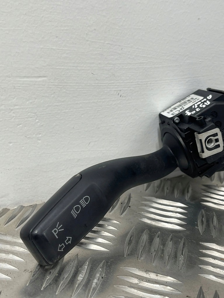 фото №6, Audi a3 s3 8p 2006 рычаг / переключатель поворотники