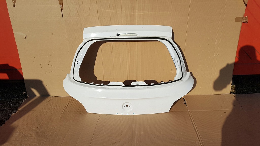 фото №4, Кришка багажника багажника задня opel adam