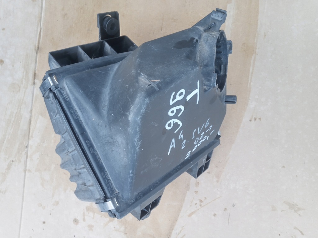 фото №1, Корпус фільтра повітря vw passat b5 fl 2.5 tdi