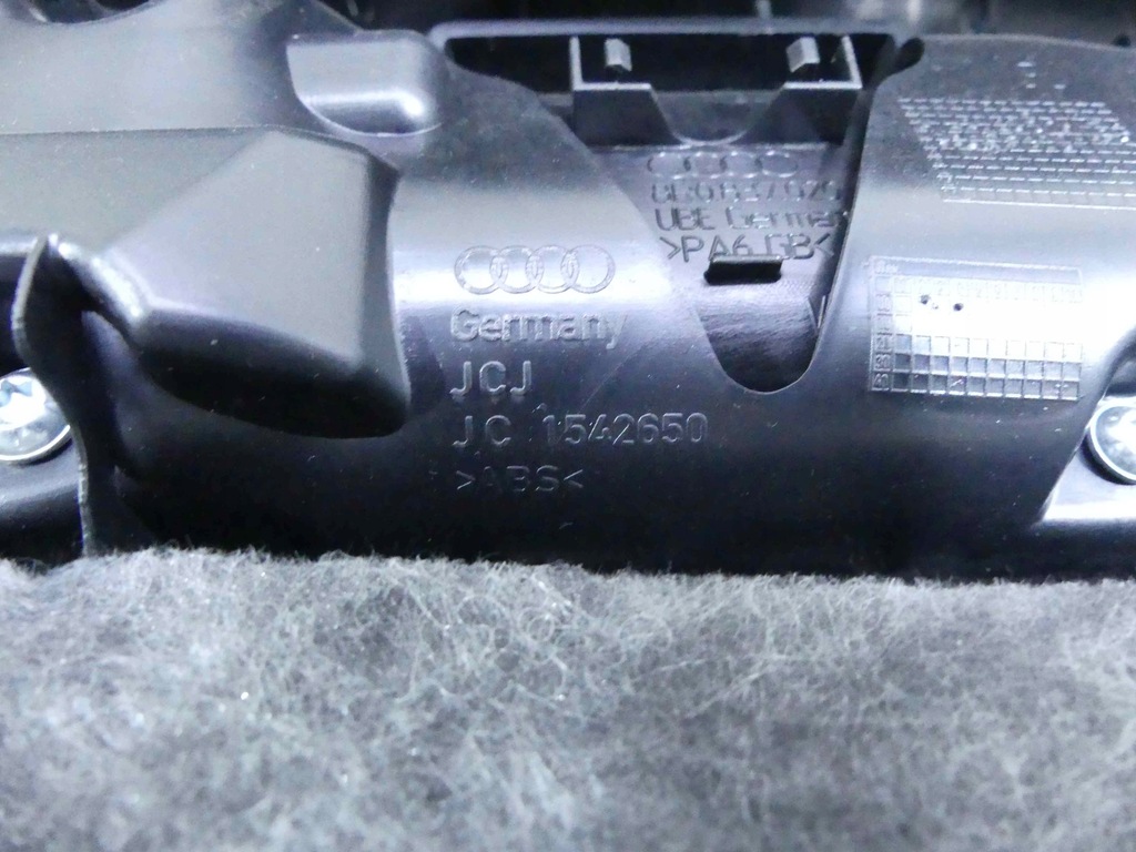 фото №7, Обивка обшивка перед правый audi q5 8r 08-