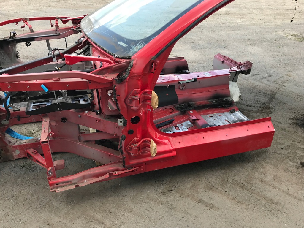 фото №1, Ferrari ff блок двигателя дверь порог левый