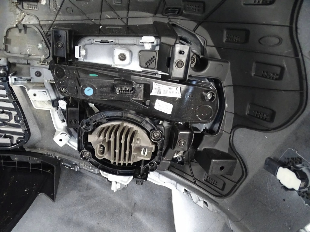 фото №9, Бампер перед передний jeep commander 2020+