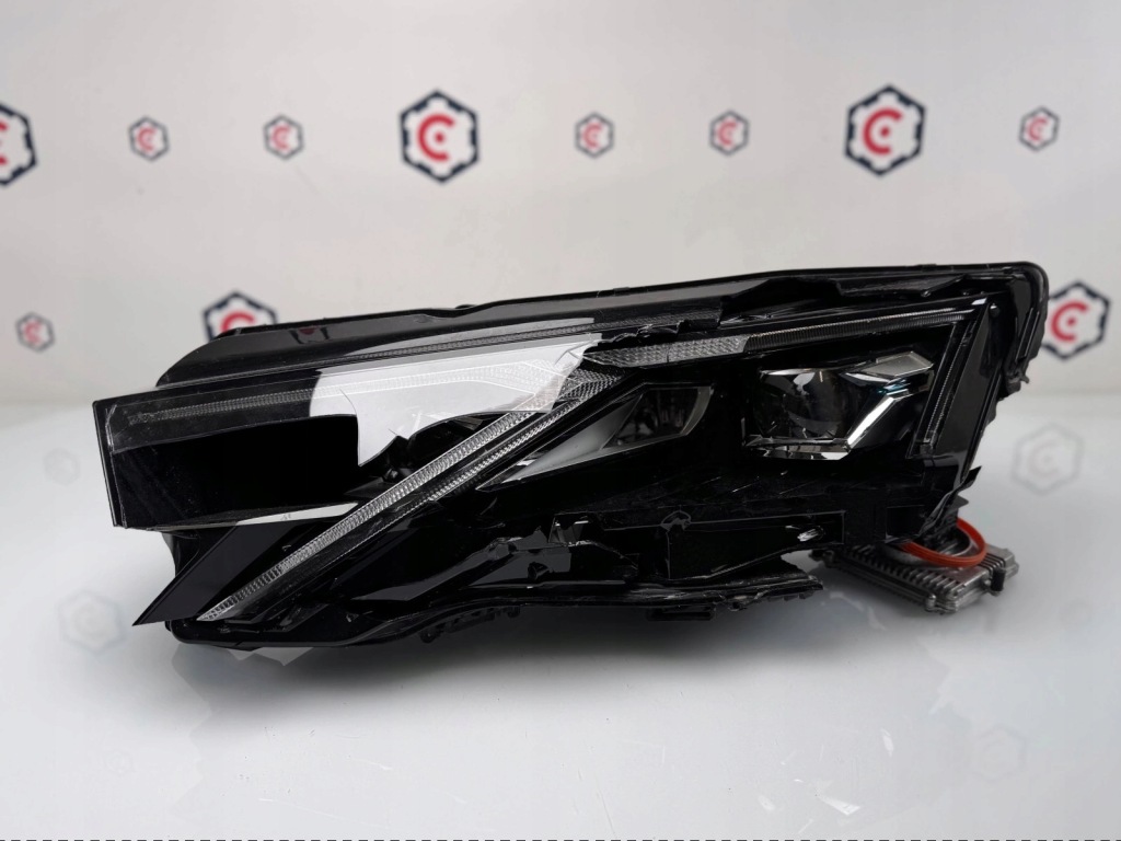 Купить Фара левая перед skoda octavia iv full led