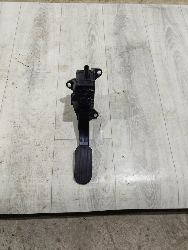 фото №1, Toyota hilux viii 2021 педаль газу потенціометр