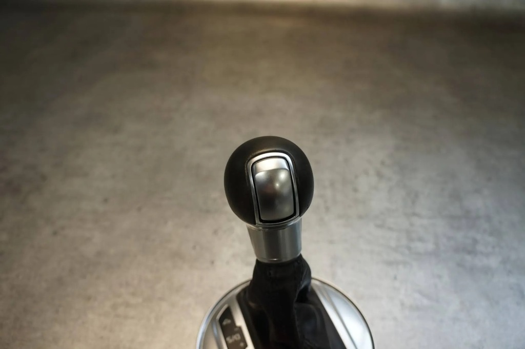 фото №11, Сигнализатор передач ручка чехол s-tronic audi tt 8s mk3 uk - 8s2713463