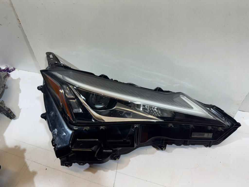 Lexus ux лампа передня права правий перед full led Оригінал