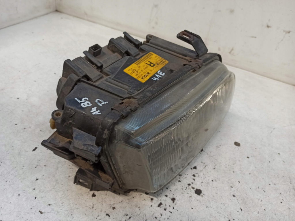 Audi a4 b5 eu лампа права передня 8d0941004e Оригінал