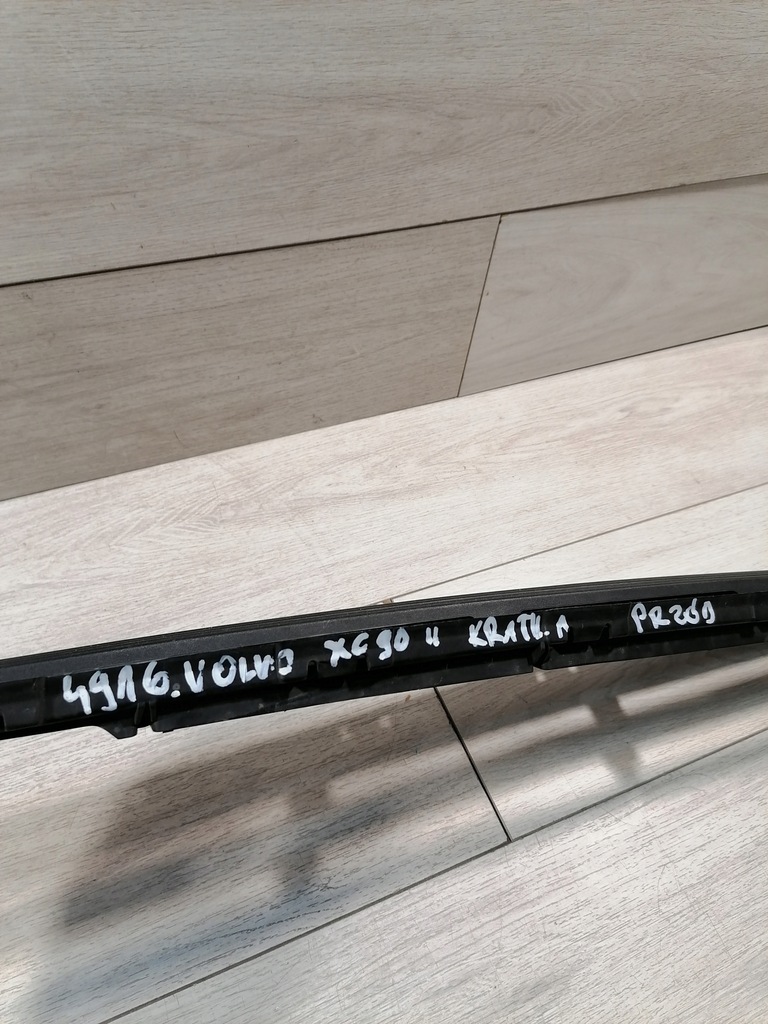 фото №11, Volvo xc90 ii решітка середня бампер перед 31353373