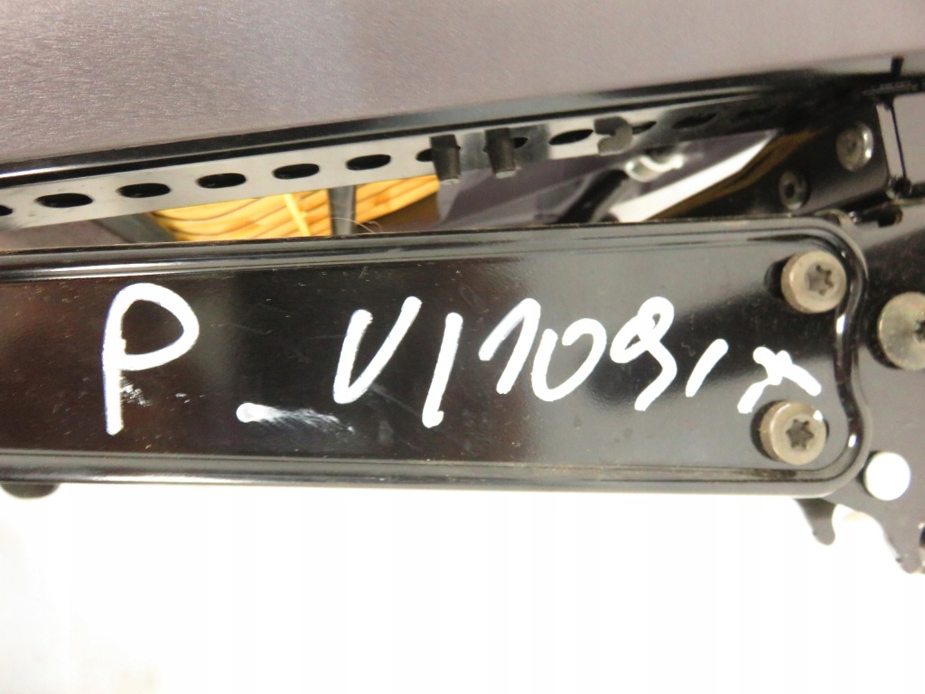 Сиденье 2 ряд правый капитанское mercedes-benz klasa a w168 Доставка