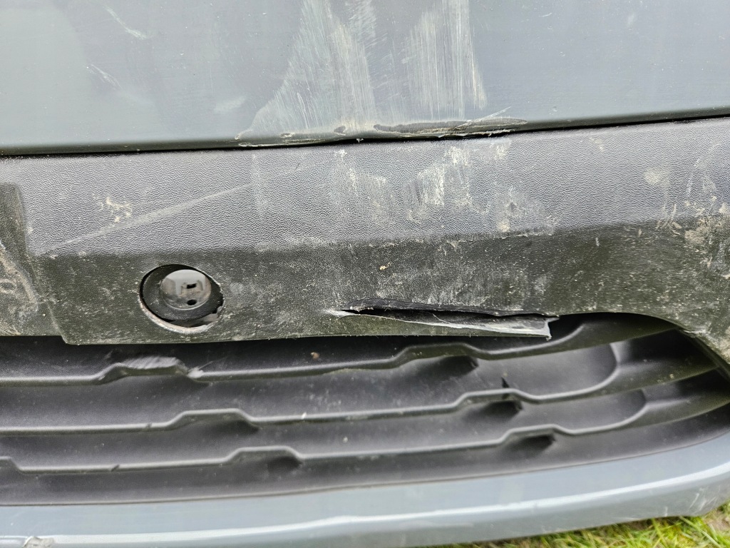 Бампер перед renault trafic iii lift 22- Недорого