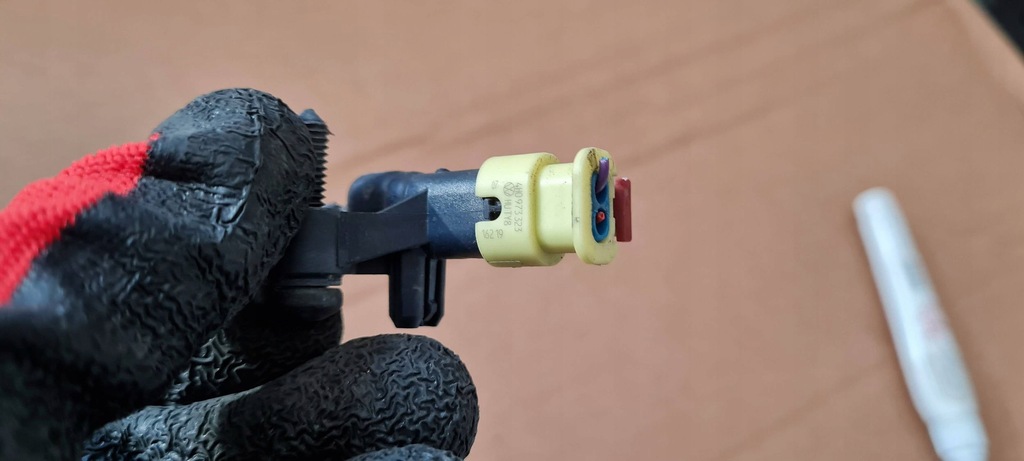 фото №10, A4 b9 8w lift s4 датчик ударный штекер 4m0959651 a5 8w s5 q7 q5