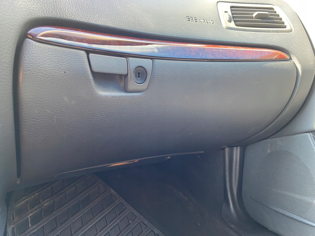 Купити Volvo v70 2 2 00-08 бардачок пасажира