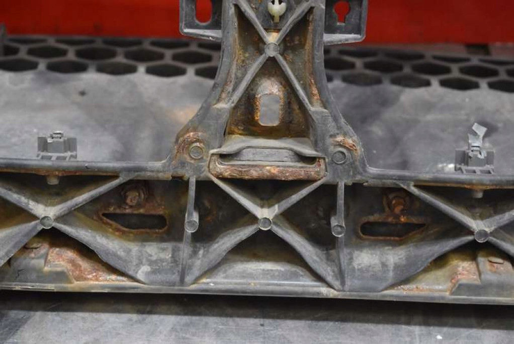 фото №11, Pas передній підсилювач kia ceed 1 i 2.0 crdi 140 km 07-10