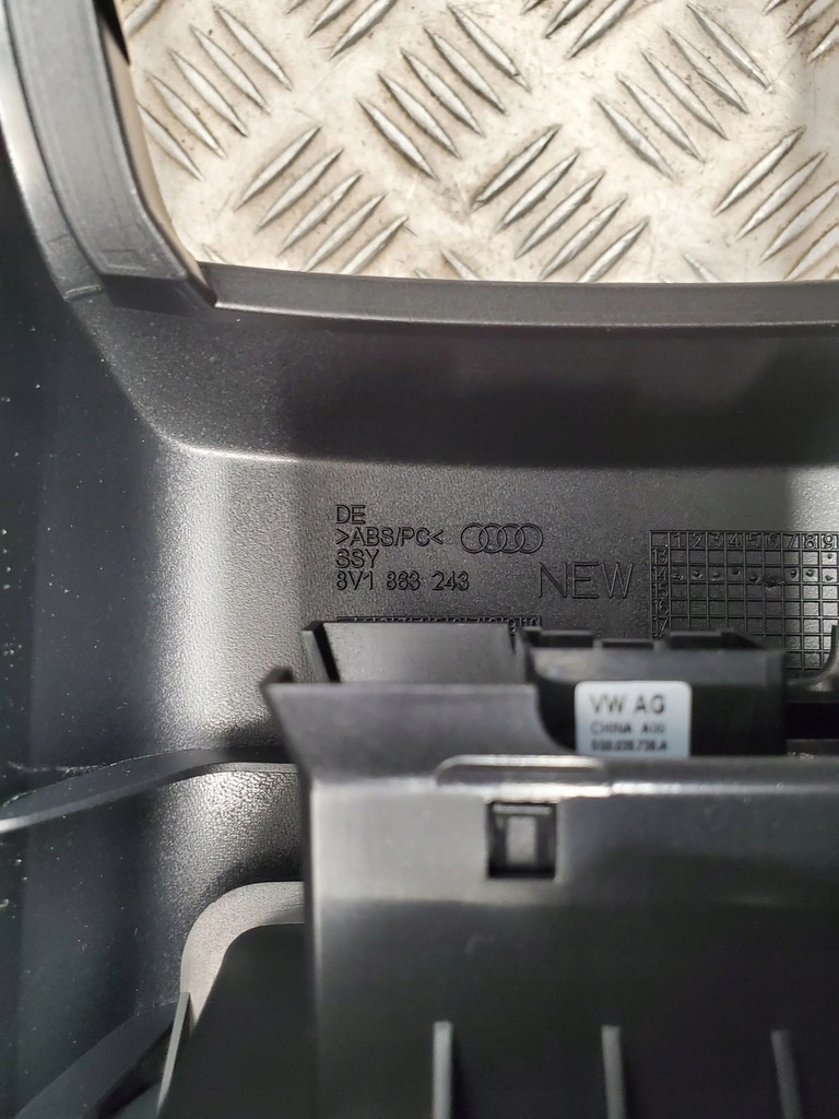 фото №10, Audi a3 s3 8v 2015 середина туннель средний