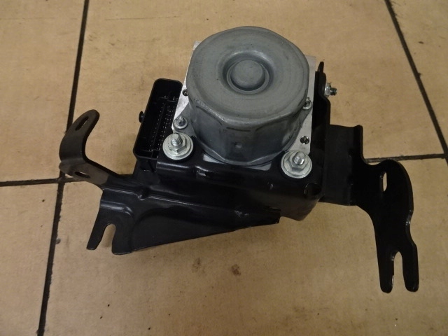 фото №4, Насос abs duster ii 2 1.5 dci 476606974r