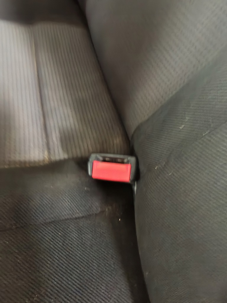 фото №1, Кліпса поперечина задня права vw golf 4