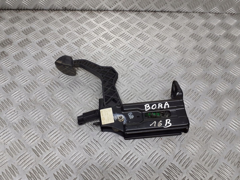 фото №1, Педаль зчеплення vw bora 1.6 1j1721059 r
