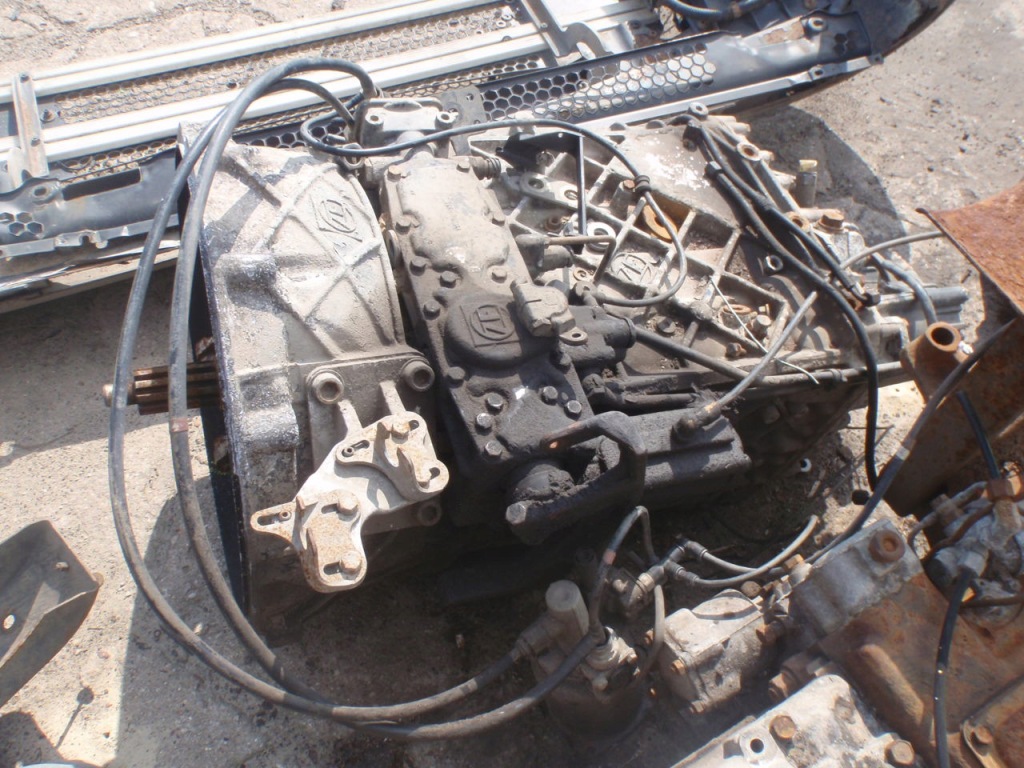 Коробка передач передач zf renault 16s151 Доставка