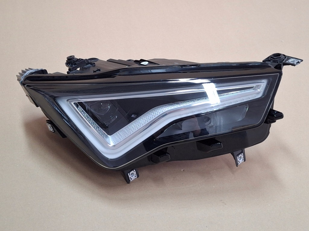 Купить Seat ateca рестайлинг  фара правый full led лампа правая 576941032b