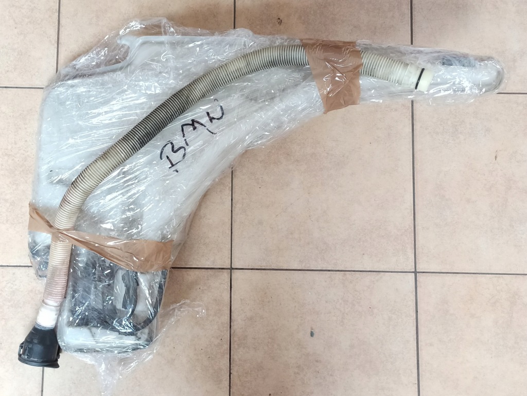 фото №1, Bmw 1 e87 бачок омывателя помпа