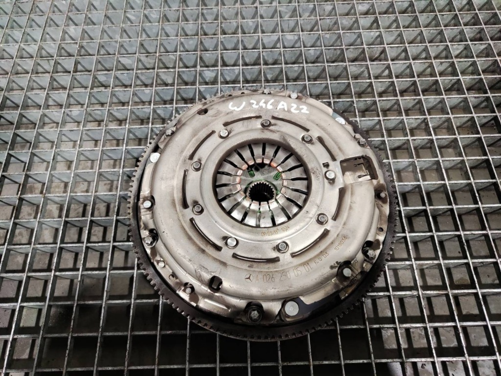 фото №7, Колесо двухмассовый сцепление комплект a6510303305 mercedes w246 w176 1.8 cdi