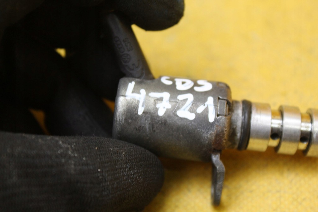 фото №8, Клапан управляющий 06e115243g a8 d4 4.2 tdi touareg