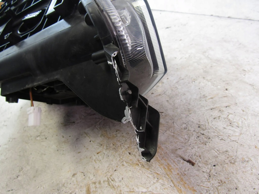 фото №15, Skoda yeti lift лампа права перед ксенон 12-17r