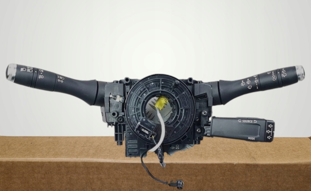 фото №1, Renault clio v captur ii шлейф лента подушка безопасности переключатели переключатель комбинированный