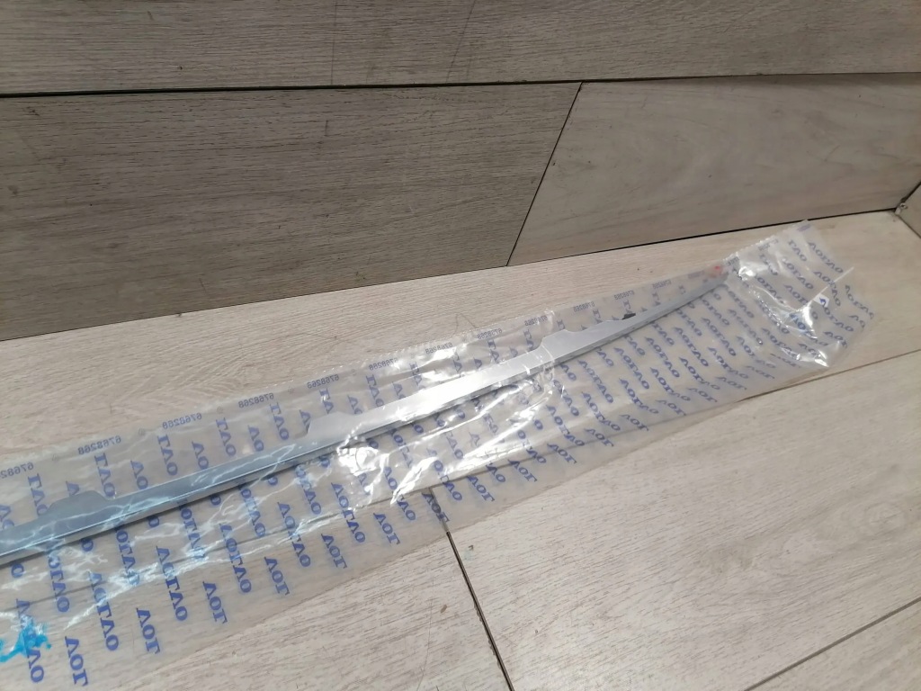 фото №5, 8261. volvo s80 молдинг хром крышка багажника 31278856