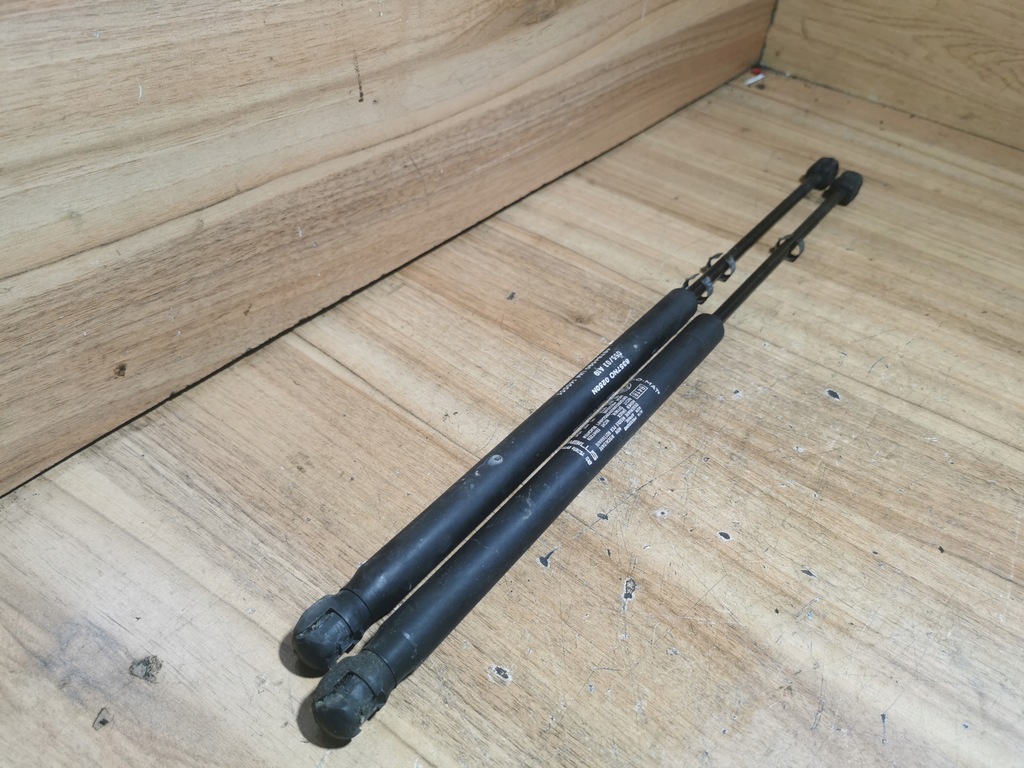 фото №1, Амортизаторы крышки stilo kombi