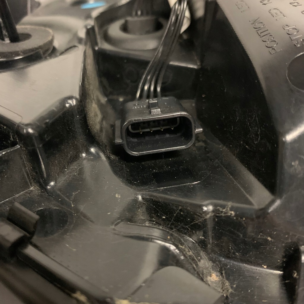 фото №11, Лампа задняя левая задняя 265557349r renault zoe ii lift 2019 2020 2021 2022